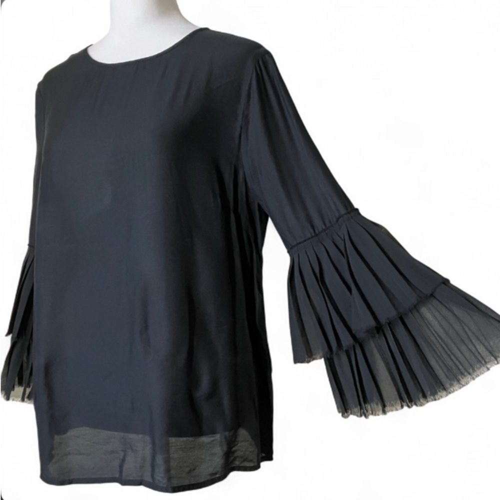 J. McLaughlin Black 3/4 Layered Ruffle Sleeves Silk Blend Blouse size Small - Picture 2 of 9